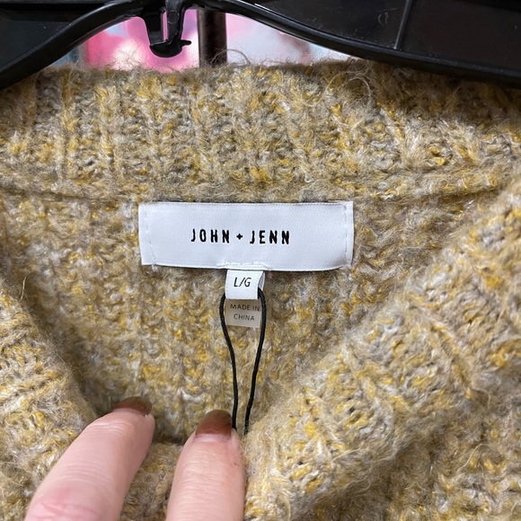 JOHN + JENN - Picture 5 of 8